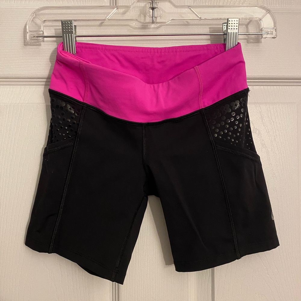 Lululemon biker shorts Size 2